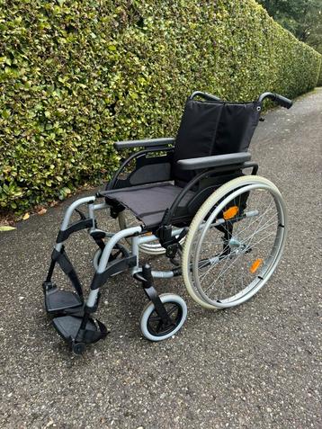 Rolstoel Breezy BasiX2 Taxi proof lichtgewicht opvouwbaar beschikbaar voor biedingen