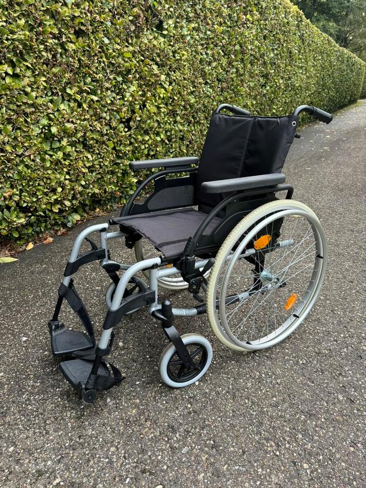 Rolstoel Breezy BasiX2 Taxi proof lichtgewicht opvouwbaar, Diversen, Rolstoelen, Zo goed als nieuw, Duwrolstoel, Inklapbaar, Ophalen