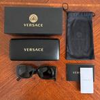 Versace zonnebril, Ophalen of Verzenden, Zo goed als nieuw, Zwart, Gianni Versace