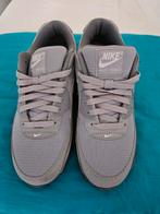 Nike air max 90 classic wolf gray, Zo goed als nieuw, Sneakers of Gympen, Nike, Ophalen