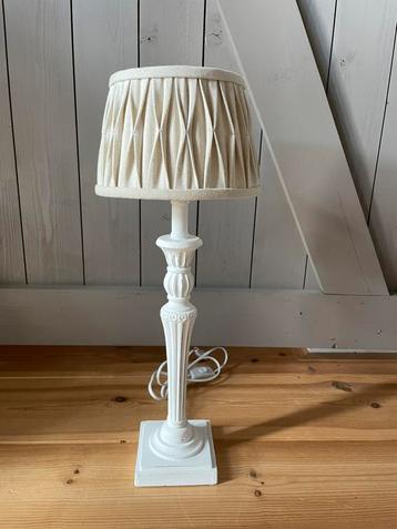 Tafellampje beschikbaar voor biedingen