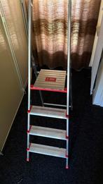 Altrex trap met 3 treden, Doe-het-zelf en Verbouw, Ladders en Trappen, Ophalen, Gebruikt, Trap, Minder dan 2 meter