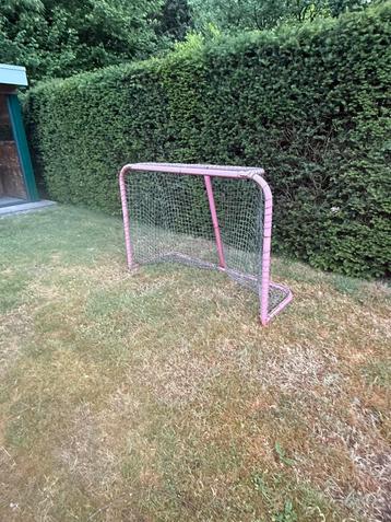 goal voor hockey of voetbal  beschikbaar voor biedingen