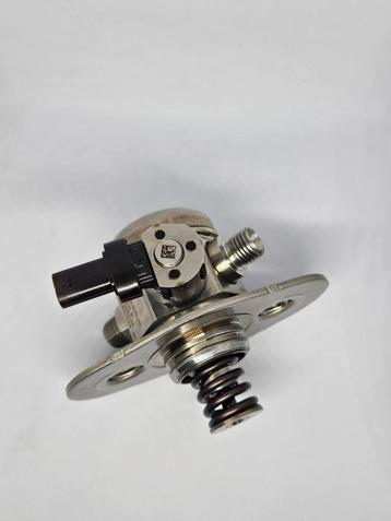 Brandstofpomp hoge druk BMW 13517642466 beschikbaar voor biedingen