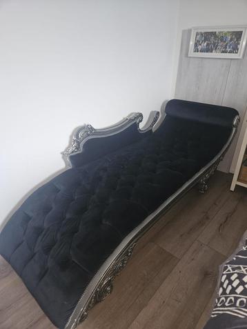 Luxe chaises longues beschikbaar voor biedingen