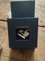 Zilveren ashanger en ketting, Overige voorstellingen, Nieuw, Ophalen of Verzenden, Zilver