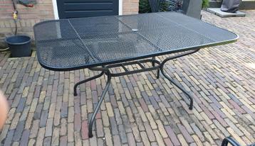 Kettler/Royal Garden/Engarden TUINTAFEL 145 x 90 x 72 cm. beschikbaar voor biedingen