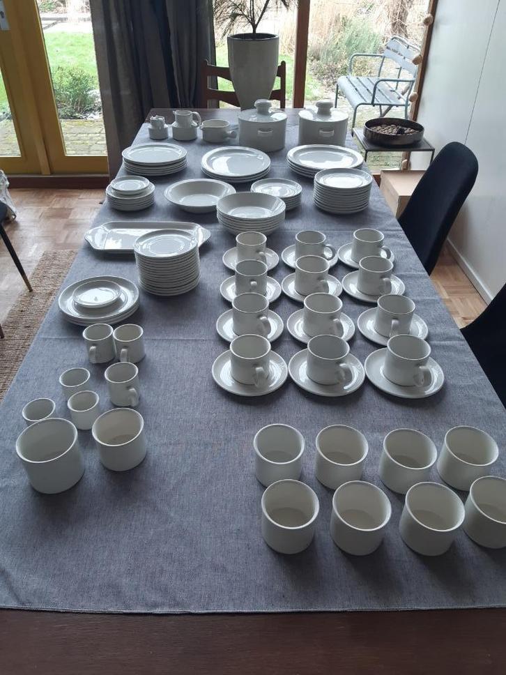 Wedgwood servies, Huis en Inrichting, Keuken | Servies, Zo goed als nieuw, Overige typen, Wedgwood, Porselein, Ophalen