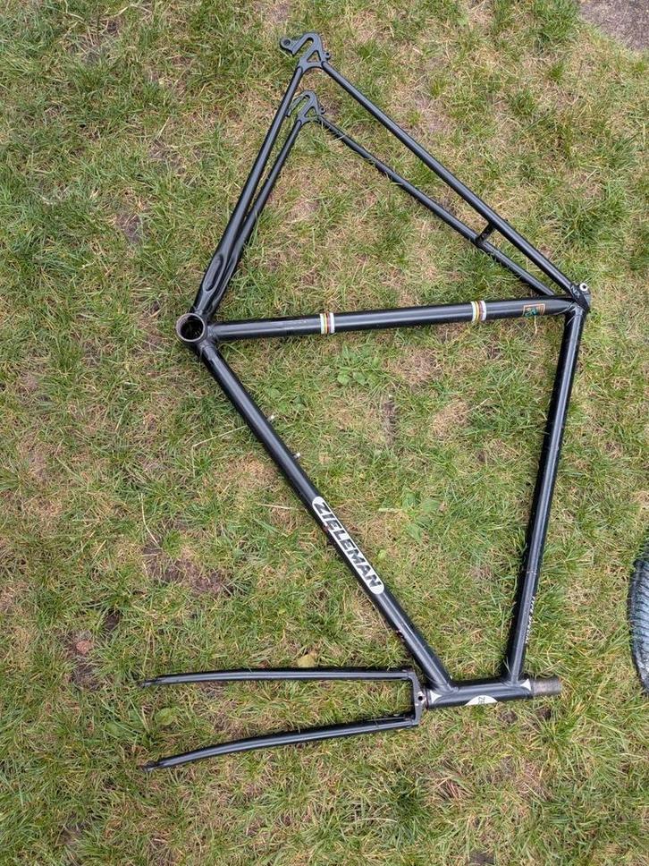 Fiets frames, Fietsen en Brommers, Fietsaccessoires | Overige Fietsaccessoires, Gebruikt, Ophalen of Verzenden