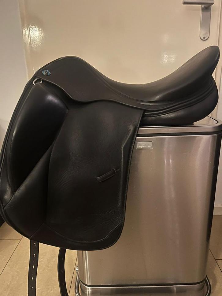 Prestige Monza Dressuurzadel, Dieren en Toebehoren, Paarden en Pony's | Zadels, Zo goed als nieuw, Dressuur, Ophalen