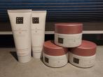 Set Rituals Sakura scrub en body cream, Ophalen of Verzenden, Zo goed als nieuw, Bodylotion, Crème of Olie