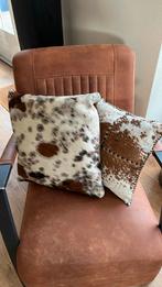 Kussens Koeiehuid 2x, Huis en Inrichting, Woonaccessoires | Kussens, Ophalen of Verzenden, Zo goed als nieuw, Vierkant