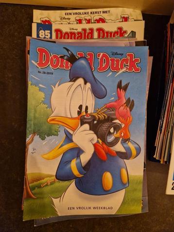2Donald Duck tijdschriften + extra's 2019,2020,2021,2022,202 beschikbaar voor biedingen