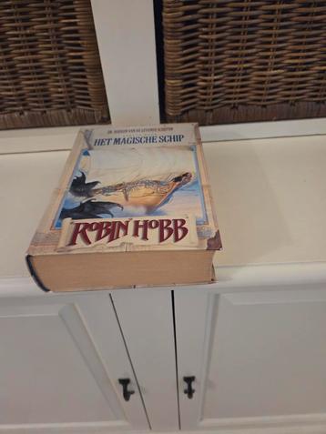 Robin Hobb - Het magische schip  beschikbaar voor biedingen