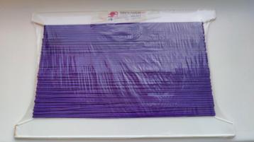 paars koord/band 40 meter. Nieuw beschikbaar voor biedingen