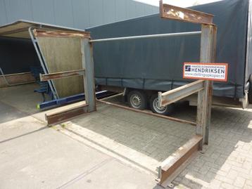 Zware draagarmstelling / langgoed stelling 300x130x198cm beschikbaar voor biedingen