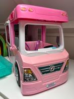 Barbie 3-in-1Camper: Zwembad, Truck, Boot en 50 Accessoires, Ophalen of Verzenden, Zo goed als nieuw