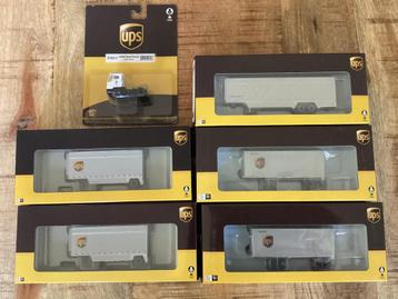 Athearn USA, exclusief UPS limited set yard tractor trailers beschikbaar voor biedingen