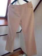 Nette Pantalon gladde stof met nette blouse maat 42, Kleding | Dames, Beige, Maat 42/44 (L), Ophalen of Verzenden, Zo goed als nieuw