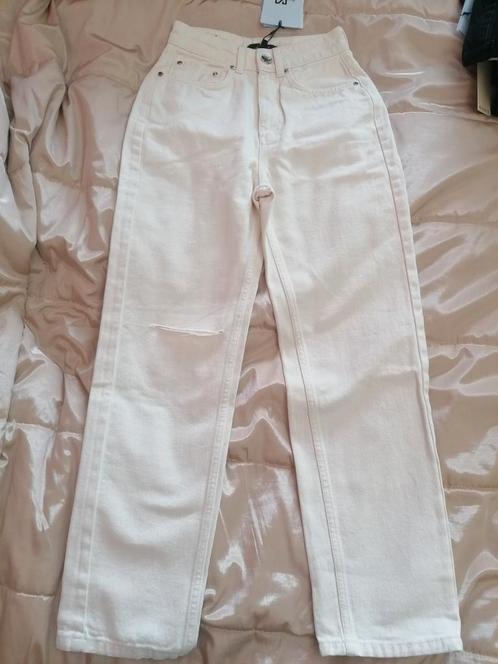 Billie jeans van Nikkie / maat 24 / NIEUW, Kleding | Dames, Spijkerbroeken en Jeans, Nieuw, W27 (confectie 34) of kleiner, Wit