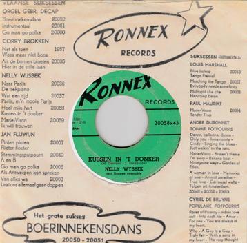 Nelly Wysbek - Kussen in 't donker / Heel, mijn hart beschikbaar voor biedingen