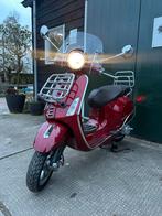 Werkelijk als nieuwe Vespa Primavera Touring slechts 7300 km, Fietsen en Brommers, Ophalen, Zo goed als nieuw, Benzine, Overige modellen