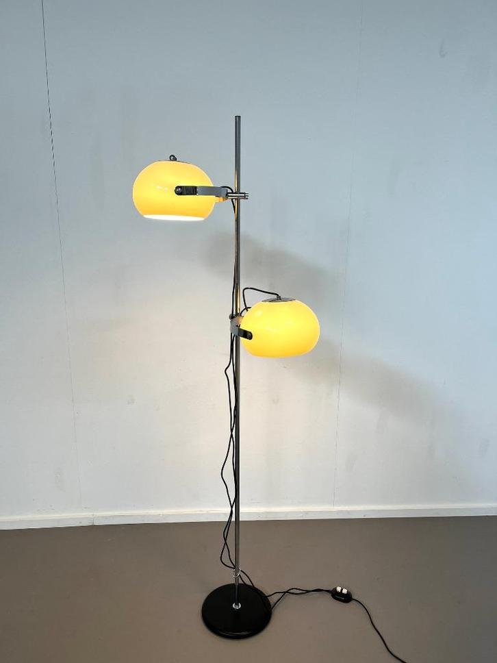 Vintage Space-age vloerlamp van Dijkstra Rotterdam jaren 70, Huis en Inrichting, Lampen | Vloerlampen, Gebruikt, 150 tot 200 cm