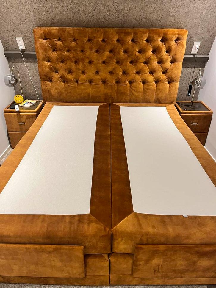 Luxe Elektrisch Verstelbaar Bed 180x220 + Nachtkastjes, Huis en Inrichting, Slaapkamer | Bedden, Zo goed als nieuw, Tweepersoons