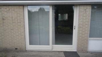Hardhouten schuifpuideur (1110 x 2095 mm) beschikbaar voor biedingen