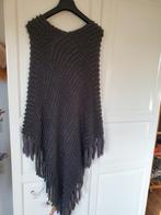 Grijze poncho nieuw met bont sliertjes, Kleding | Dames, Ophalen of Verzenden, Nieuw