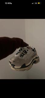 Balenciaga Triple S, Ophalen of Verzenden, Zo goed als nieuw, Zwart, Sneakers of Gympen