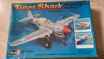 Revell  Tiger Shark., Hobby en Vrije tijd, Modelbouw | Vliegtuigen en Helikopters, Ophalen of Verzenden, Zo goed als nieuw, 1:72 tot 1:144