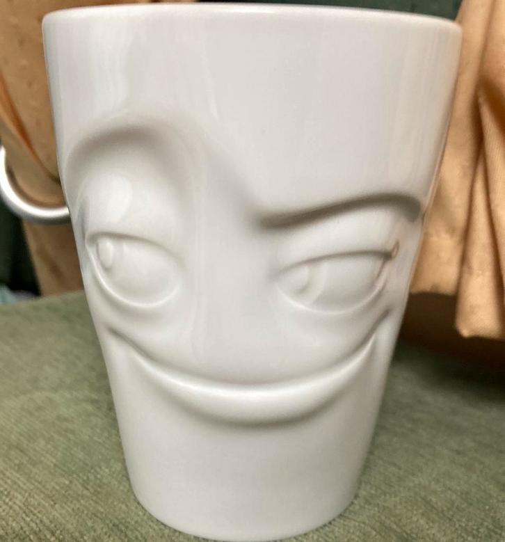 Tassen Happy Faces servies Porselein Beker met oor, Antiek en Kunst, Curiosa en Brocante, Verzenden