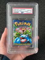Pokémon PSA 10 Venusaur Black Triangle Error Base set pack, Ophalen of Verzenden, Zo goed als nieuw, Booster, Foil