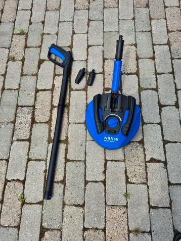 Nilfisk terrasreiniger,  spuitpistool en 2 nozzles.  beschikbaar voor biedingen