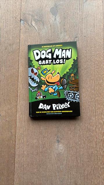 Dav Pilkey - Dog Man gaat los! beschikbaar voor biedingen