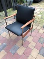 Thereca stoel opnieuw gestoffeerd met zwart skai, Huis en Inrichting, Stoelen, Ophalen, Zwart, Zo goed als nieuw, Eén