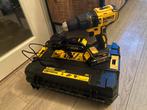 Zgan Dewalt DCD778S2T Accu Boormachine 18V 2 accu’s, Doe-het-zelf en Verbouw, Gereedschap | Boormachines, Verzenden, Zo goed als nieuw