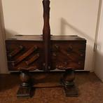 VINTAGE HARMONICA NAAI BOX HOUT, Ophalen