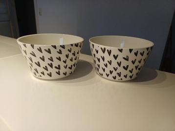 2  kommen/ schaaltjes van ELLE HOME 14 X 8,5 cm beschikbaar voor biedingen