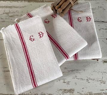 Brocante oude linnen theedoek met monogram beschikbaar voor biedingen