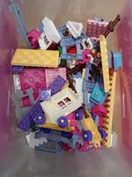 Bak met duplo. Voornamelijk hello kitty, Ophalen