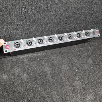 SM PRO AUDIO PR8E 8 kanaals microfoon voorversterker beschikbaar voor biedingen