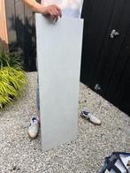 Badkamer tegel light grijs - Roca Couvet Blanco 40X120cm, Doe-het-zelf en Verbouw, Ophalen, 60 cm of meer, Zo goed als nieuw, Minder dan 5 m²