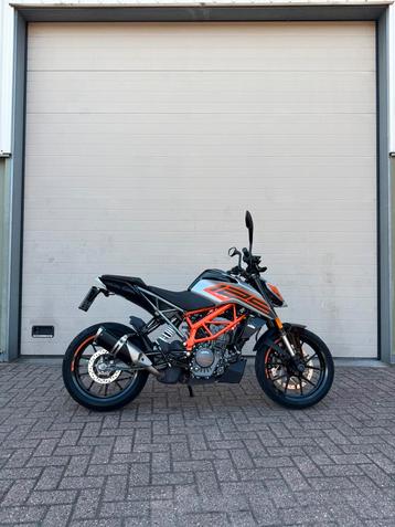 KTM DUKE 125 | 9400 KM | 2022 beschikbaar voor biedingen