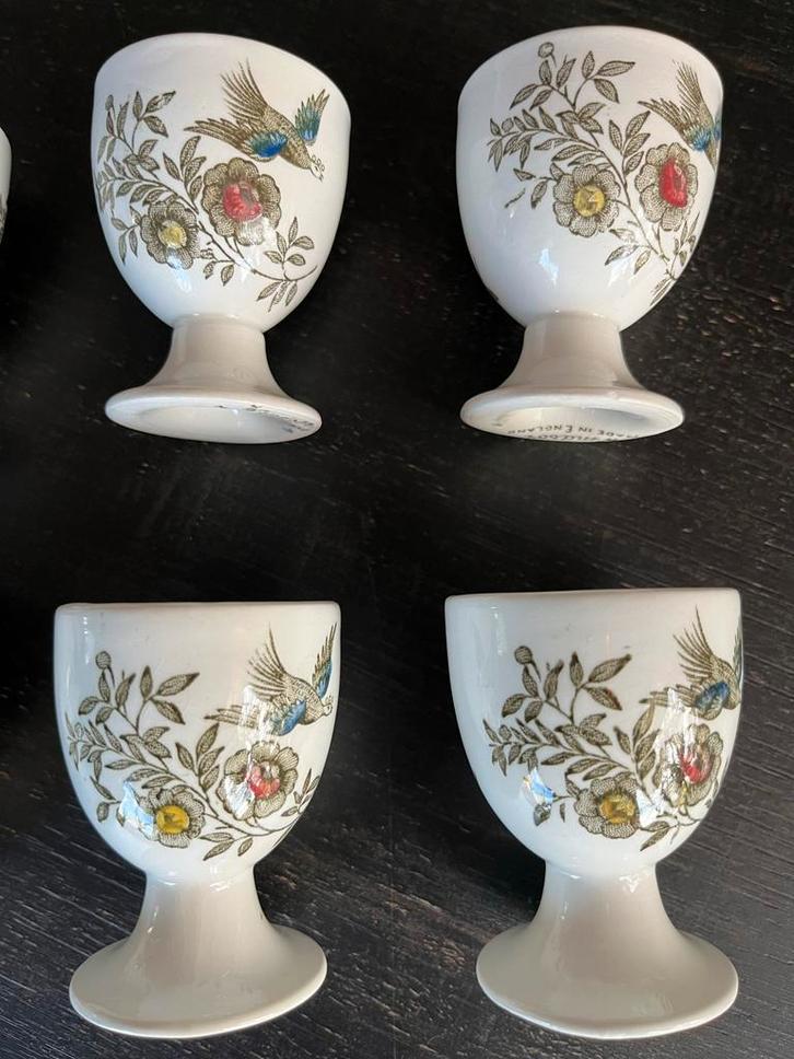 Ridgeway Staffordshire 8 eierdopjes., Huis en Inrichting, Keuken | Servies, Gebruikt, Kop(pen) en/of Schotel(s), Overige stijlen