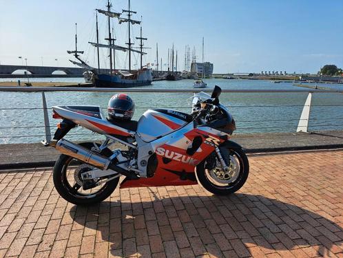 Zeer nette suzuki gsxr 750 gsxr k1, Motoren, Motoren | Suzuki, Particulier, Super Sport, meer dan 35 kW, 4 cilinders, Motorrijbewijs A