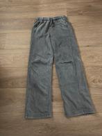 Pull&Bear grijze joggingsbroek - Maat XS, Kleding | Dames, Broeken en Pantalons, Ophalen of Verzenden, Zo goed als nieuw, Maat 34 (XS) of kleiner