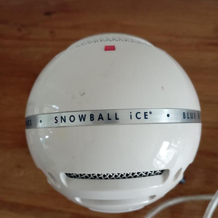 Snowwball Ice blue microfoon, Muziek en Instrumenten, Microfoons, Zo goed als nieuw, Zangmicrofoon, Ophalen of Verzenden