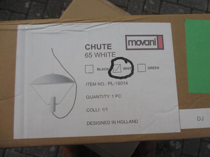 Twee moderne lampen MOVANI dish(zwart) & chute (wit), Huis en Inrichting, Lampen | Hanglampen, Nieuw, Minder dan 50 cm, Metaal